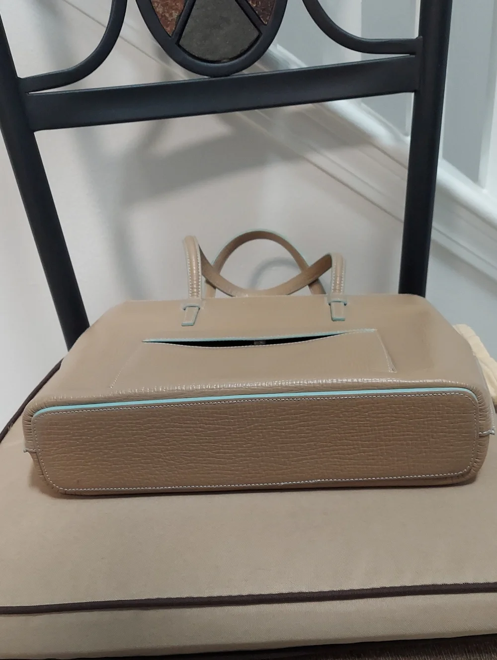 🌟 ULTRA RARE VINTAGE LOEWE MADRID TEXTURED LEATHER BAG 🌟